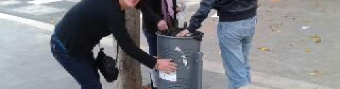 Pegada de Carteles y pegatinas informativas 5
