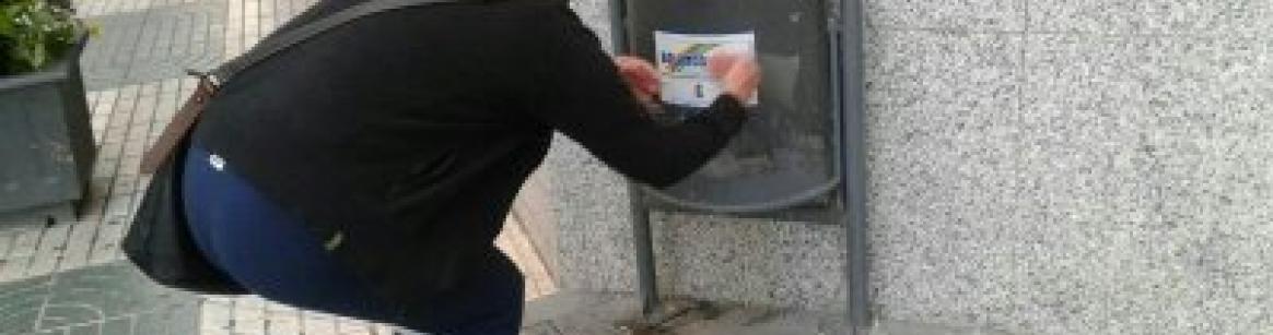 Pegada de Carteles y pegatinas informativas 6